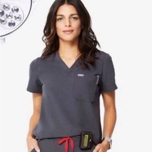NWT Figs Catarina One Pocket Scrub Top XXS Charcoal